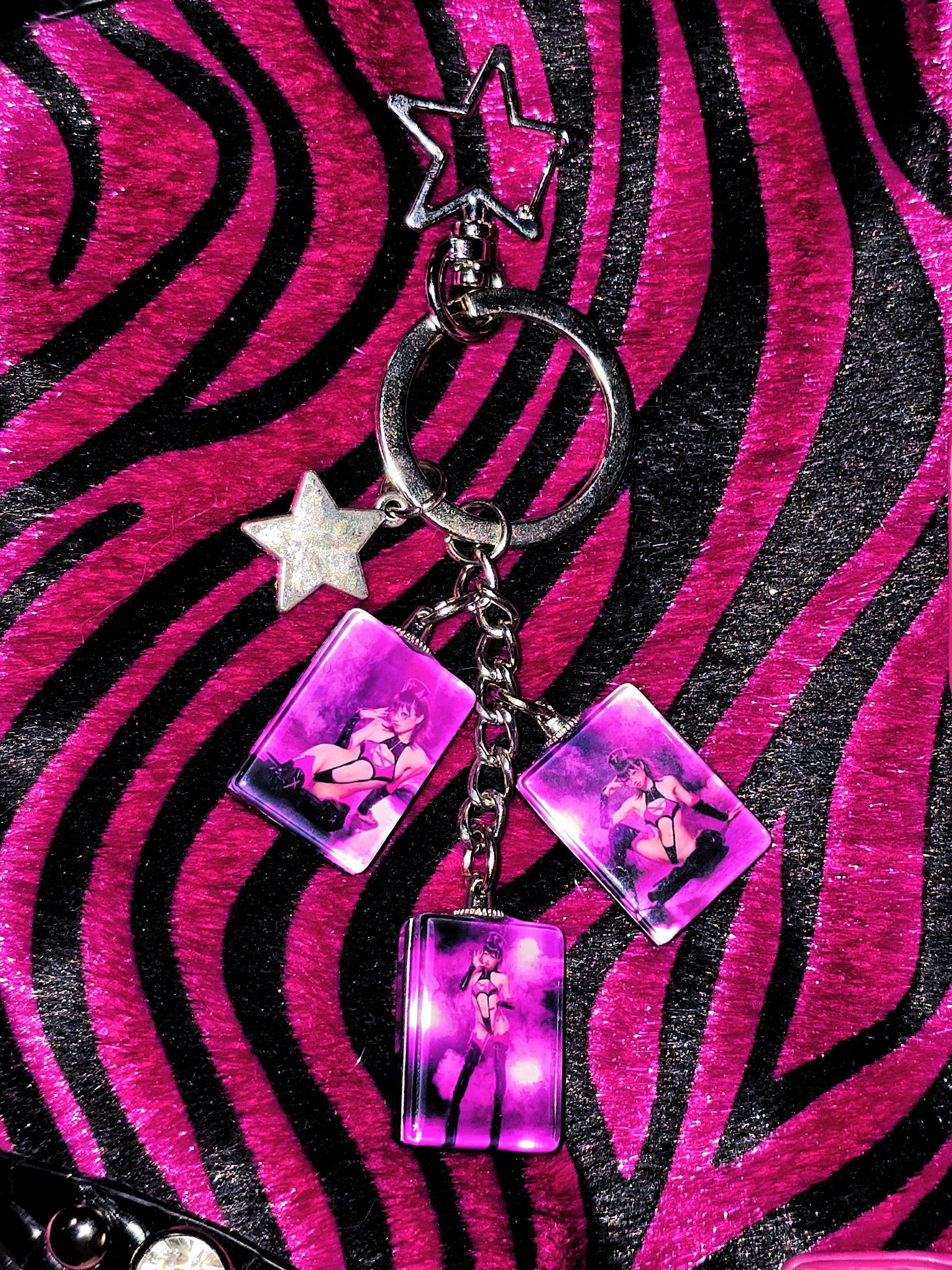 Liyakitten Lucky Charm Keychain ( Iconic Pink )