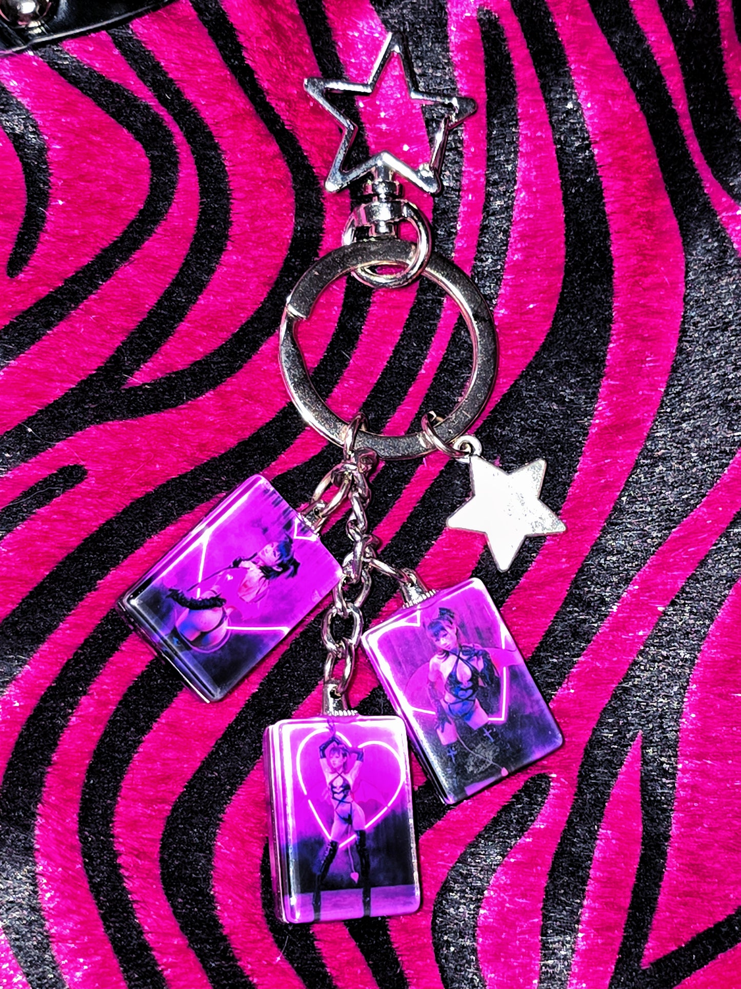 Liyakitten Lucky Charm Keychain ( Iconic Pink )